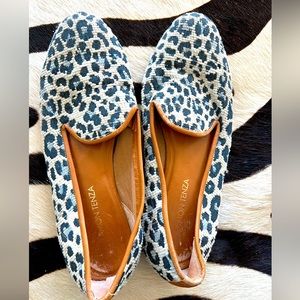 Super cozy loved slippers.